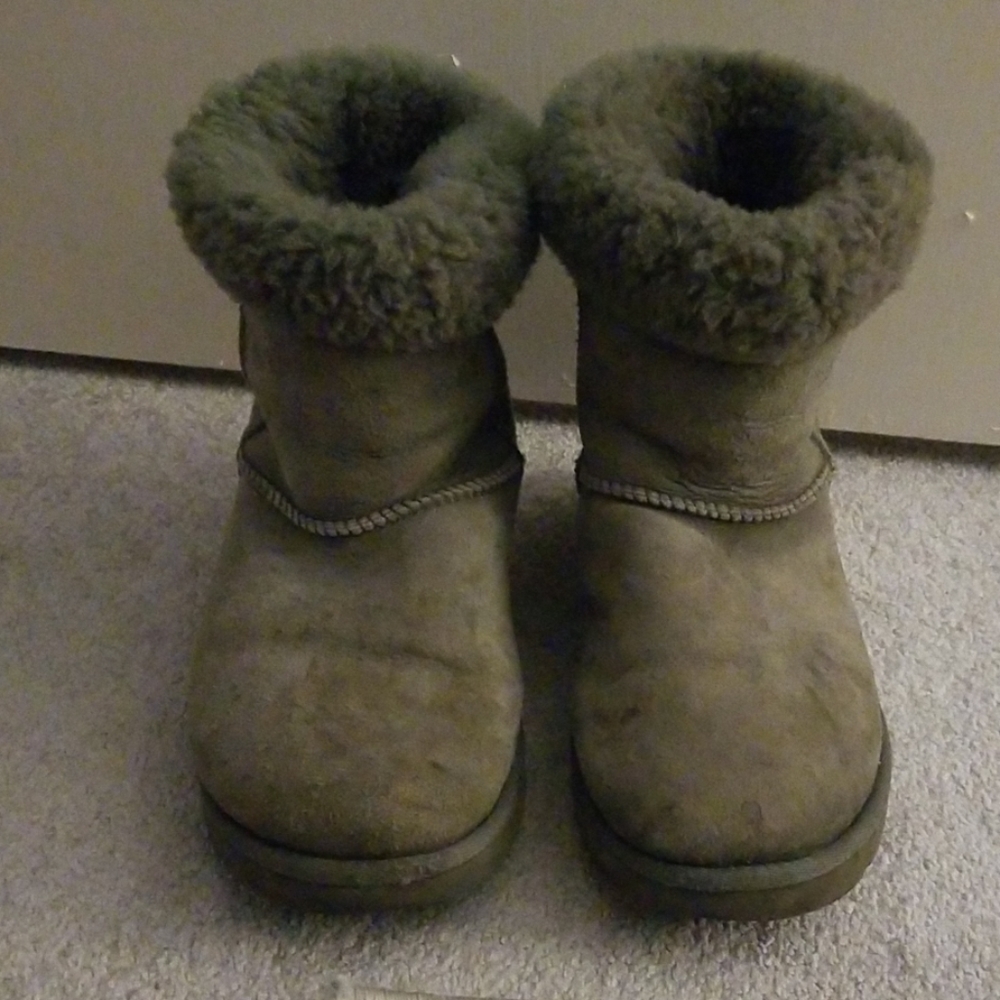 Ugg Boots - Picture 6 of 6
